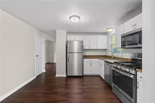 613 Surfside Dr, Pittsburgh, PA 15239 - Photo 11