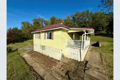 1114 N Jefferson St, Connellsville, PA 15425 - Photo 5