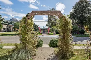 113 E Leasure Ave, New Castle, PA 16101 - Photo 33