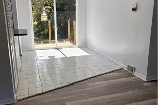 918 Stock St, Pittsburgh, PA 15207 - Photo 5