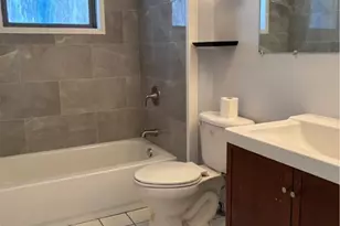 918 Stock St, Pittsburgh, PA 15207 - Photo 9