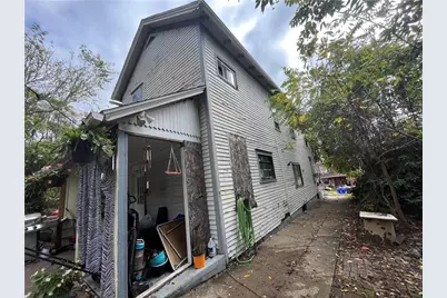 415 Bleakley Ave, New Castle, PA 16101 - Photo 11