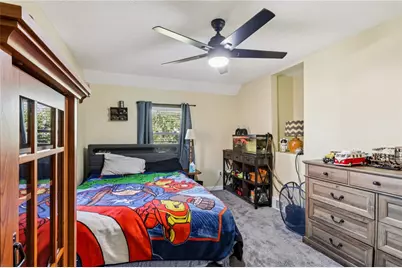 2303 Delaware Ave, New Castle, PA 16105 - Photo 17