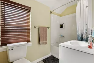 2303 Delaware Ave, New Castle, PA 16105 - Photo 25