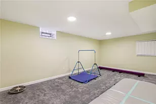 2303 Delaware Ave, New Castle, PA 16105 - Photo 27