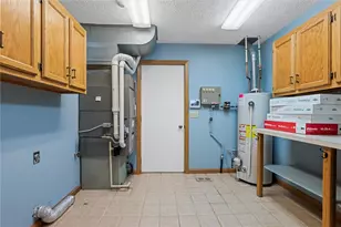 195 Jonathan Pl, Hermitage, PA 16148 - Photo 9