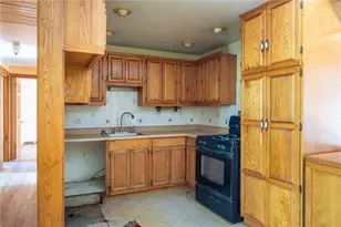 205 Parkedge Rd, Green Tree, PA 15220 - Photo 15