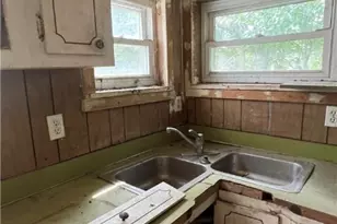 458 Wyola St, Pittsburgh, PA 15211 - Photo 7