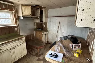 458 Wyola St, Pittsburgh, PA 15211 - Photo 9