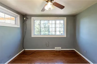 819 N 2nd Street, Jeannette, PA 15644 - Photo 31