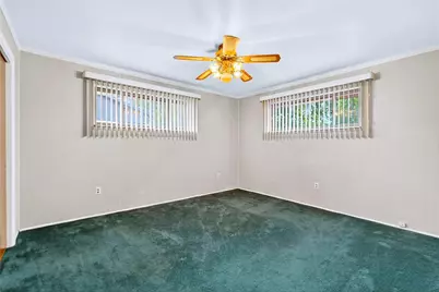 37 W Euclid Ave, Carroll Twp, PA 15063 - Photo 17