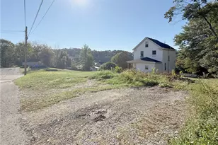 381 Penn Ave, Leechburg Boro, PA 15656 - Photo 5