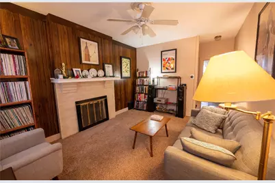 827 1/2 Frank, McKees Rocks, PA 15136 - Photo 3