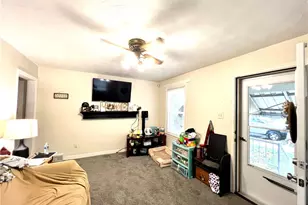 603 Farnsworth Ave, Clairton, PA 15025 - Photo 3