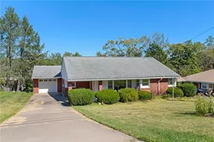 1102 Clydesdale Ave, Elizabeth Twp/Boro, PA 15135 - Photo 3