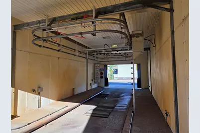 110 E 2nd Ave, Tarentum, PA 15084 - Photo 5