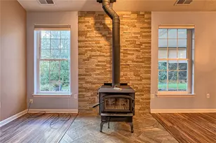 402 S Shenandoah Dr, Unity Township, PA 15650 - Photo 15