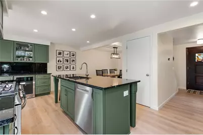 2436 Trotter Dr, Hampton, PA 15101 - Photo 9