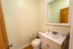 629 Euclid Ave, Grove City Boro, PA 16127 - Photo 17