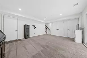 4045 Crown Dr, South Park, PA 15129 - Photo 33