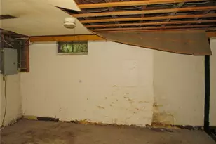 344 Iroquois Dr, Arnold, PA 15068 - Photo 25