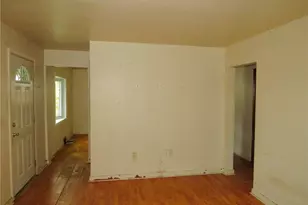 344 Iroquois Dr, Arnold, PA 15068 - Photo 9