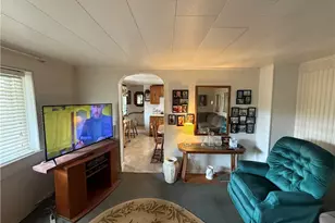 24 Campbell Dr, Avella, PA 15312 - Photo 7