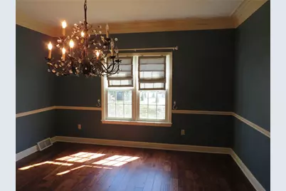 304 Scenic Ridge Ct, Adams Township, PA 16046 - Photo 13