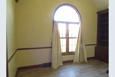 304 Scenic Ridge Ct, Adams Township, PA 16046 - Photo 7