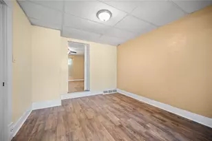 716 St Clair Ave, Jeannette, PA 15644 - Photo 21