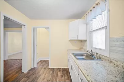 716 Saint Clair Ave, Jeannette, PA 15644 - Photo 11