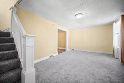 716 Saint Clair Ave, Jeannette, PA 15644 - Photo 5