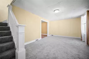 716 St Clair Ave, Jeannette, PA 15644 - Photo 5