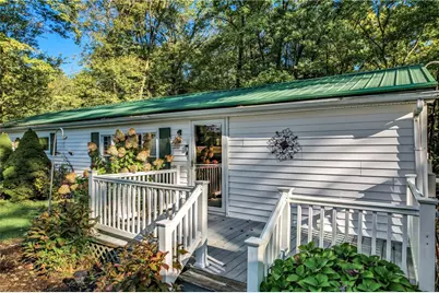 571 Buckeye Dr, South Pymatuning Township, PA 16150 - Photo 15