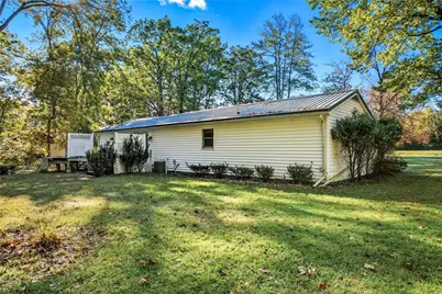 571 Buckeye Dr, South Pymatuning Township, PA 16150 - Photo 19