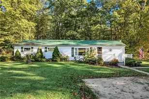 571 Buckeye Dr, South Pymatuning Township, PA 16150 - Photo 3