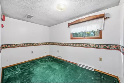 571 Buckeye Dr, South Pymatuning Township, PA 16150 - Photo 27