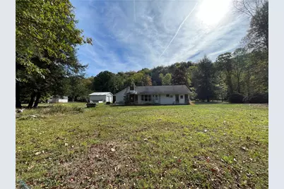 239 Sleepy Hollow Dr, Sugarcreek Boro, PA 16323 - Photo 11