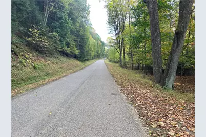 239 Sleepy Hollow Dr, Sugarcreek Boro, PA 16323 - Photo 19