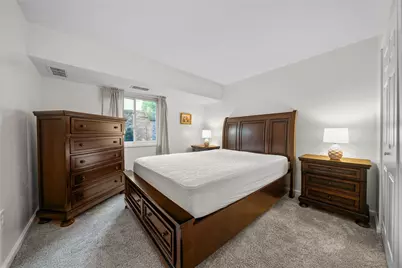 1500 Cochran Rd #412, Scott Township, PA 15243 - Photo 21