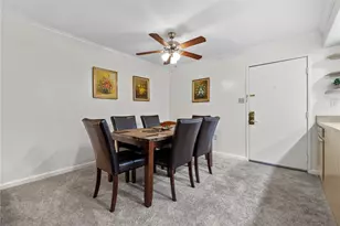 1500 Cochran Rd, Scott Township, PA 15243 - Photo 13