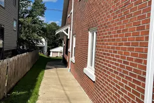 1541 Elk St, Washington, PA 16323 - Photo 5