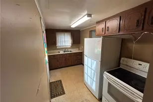 932 5th St, Charleroi Boro, PA 15022 - Photo 9