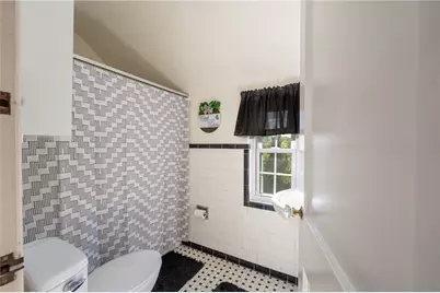 290 Barclay Avenue, Pittsburgh, PA 15221 - Photo 19