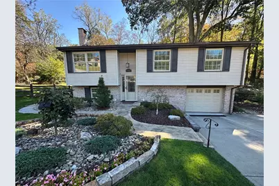 317 Circle Dr, White Oak, PA 15131 - Photo 1