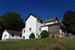 227 S 6th St, Youngwood, PA 15697 - Photo 3