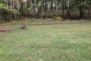 355 Sunset St, Canoe-Banks Townships, PA 15772 - Photo 17