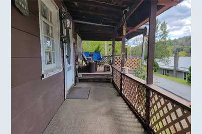 355 Sunset St, Canoe-Banks Townships, PA 15772 - Photo 3