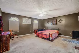 232 Carriage Blvd, Pittsburgh, PA 15239 - Photo 17