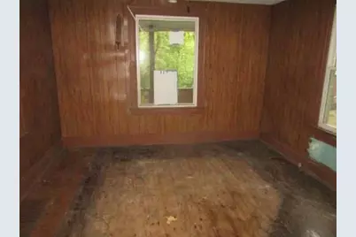 296 Dakota Ave, East Pittsburgh, PA 15202 - Photo 3